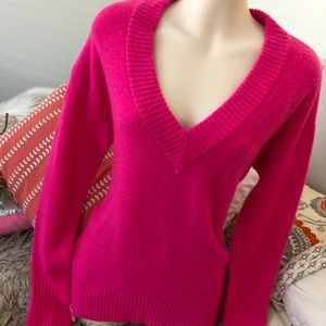 COPY - NWT Gap V Neck Pink Sweater XS Boho Retro …